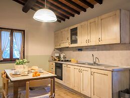 Apartment in Chianti With Swimming Pool