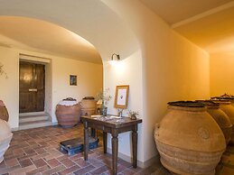 Apartment in Chianti With Swimming Pool