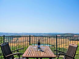 Apartment in Chianti With Swimming Pool