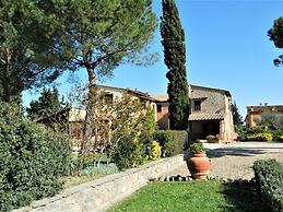 Apartment in Chianti With Swimming Pool