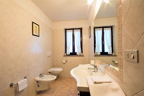 Apartment in Castelfiorentino With Pool