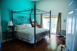 Briar Patch Bed & Breakfast Inn