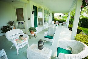 Briar Patch Bed & Breakfast Inn