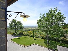 Luxurious Villa With Pool in Cortona