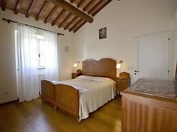 Luxurious Villa With Pool in Cortona