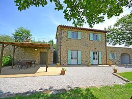 Luxurious Villa With Pool in Cortona