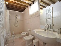 Luxurious Villa With Pool in Cortona