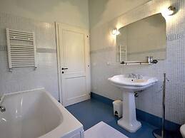 Luxurious Villa With Pool in Cortona