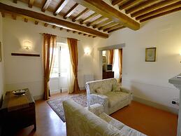 Luxurious Villa With Pool in Cortona