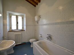 Luxurious Villa With Pool in Cortona