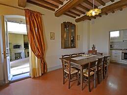 Luxurious Villa With Pool in Cortona