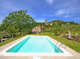 Luxurious Villa With Pool in Cortona