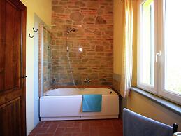 Belvilla by OYO Villa Lucignano