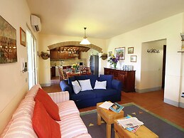 Belvilla by OYO Villa Lucignano