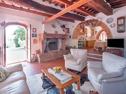 Holiday Home in Marciano Della Chiana With a Private Pool