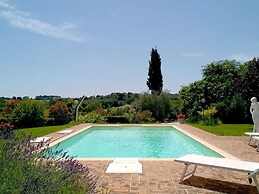 Holiday Home in Marciano Della Chiana With a Private Pool