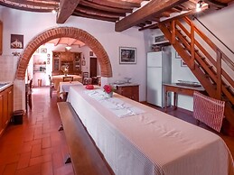 Holiday Home in Marciano Della Chiana With a Private Pool