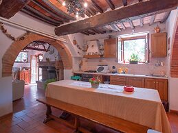 Holiday Home in Marciano Della Chiana With a Private Pool