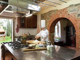 Villa With Swimming Pool in Marciano