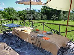 Villa With Swimming Pool in Marciano