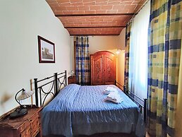 Elegant Escape in Tuscan