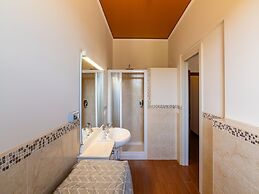 Spacious and Bright House With Private Pool