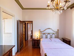 Spacious and Bright House With Private Pool