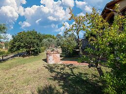 Spacious and Bright House With Private Pool