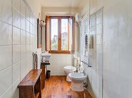 Villa in Cortona With Pool