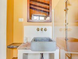 Villa in Cortona With Pool
