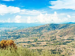 Belvilla by OYO Villa Nigra