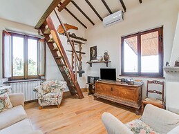 Villa in Cortona With Pool