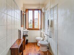Villa in Cortona With Pool