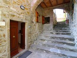 Belvilla by OYO Charming Holiday Home With Pool