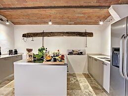 Villa in Gaiole in Chianti With Private Pool