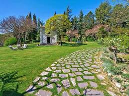 Belvilla by OYO Villa Aiola