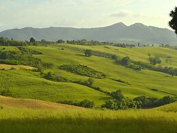 Apartment in the Village With air Conditioning