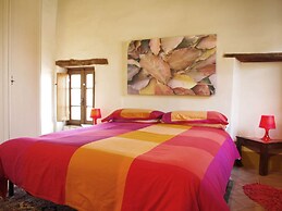 Apartment in the Village With air Conditioning