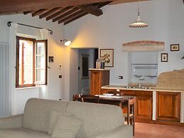 Apartment With Shared Rooftop Pool