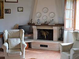 Apartment With Shared Rooftop Pool