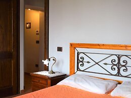 Apartment With Shared Rooftop Pool