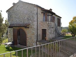 Apartment With Shared Rooftop Pool