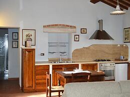 Apartment With Shared Rooftop Pool