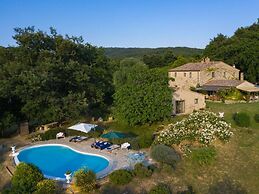 Belvilla by OYO Holiday Home With a Swimming Pool