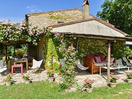 Belvilla by OYO Holiday Home With a Swimming Pool