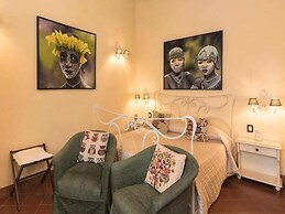 Belvilla by OYO Elegant Flat in Historic Villa