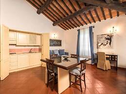 Belvilla by OYO Elegant Flat in Historic Villa