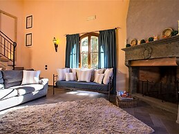 Villa in Peccioli With Private Pool