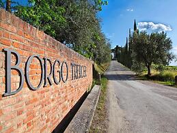 Mansion in Montepulciano With Pool