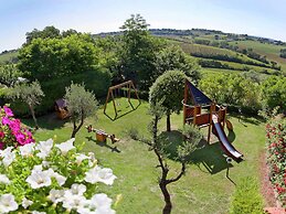 Mansion in Montepulciano With Pool